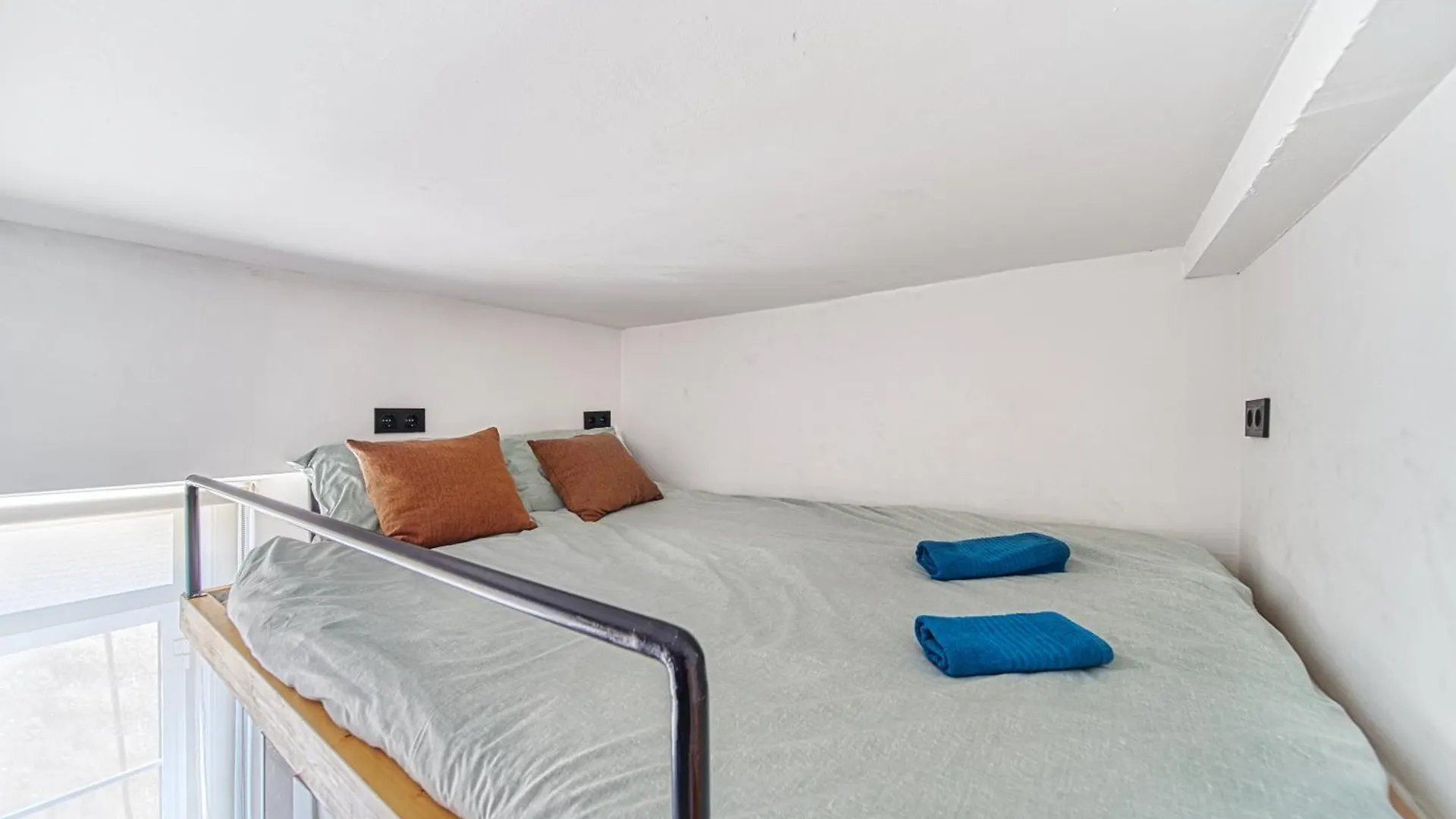 Historic Gem & Modern Loft In The Heart Of Lisbon Διαμέρισμα 0*,  Πορτογαλία