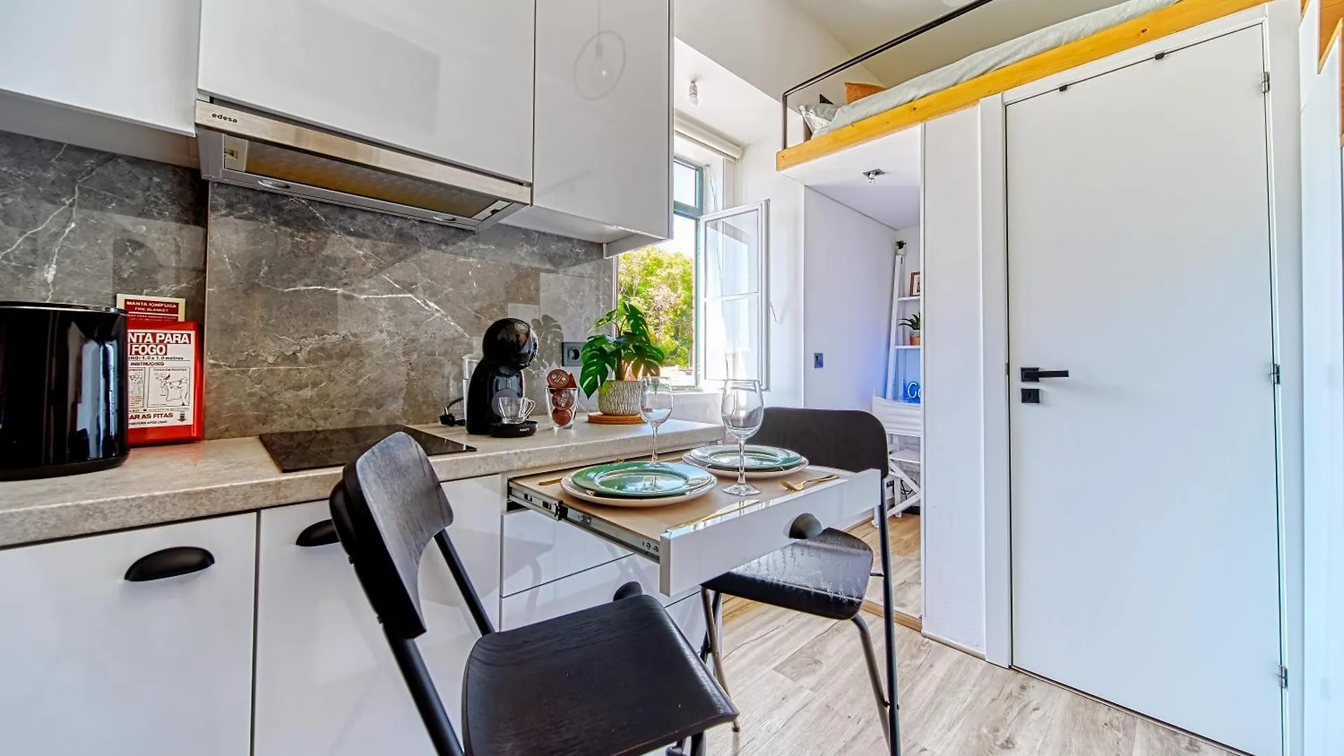 Historic Gem & Modern Loft In The Heart Of Lisbon Apartman